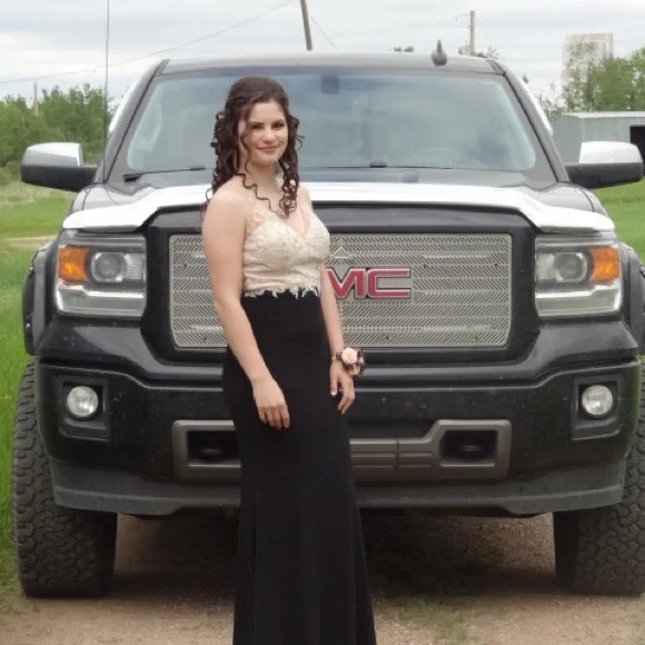 Graduation Gown - Picture 8 of 9